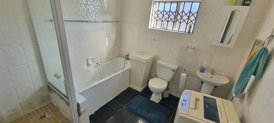 4 Bedroom Property for Sale in Saxilby Eastern Cape